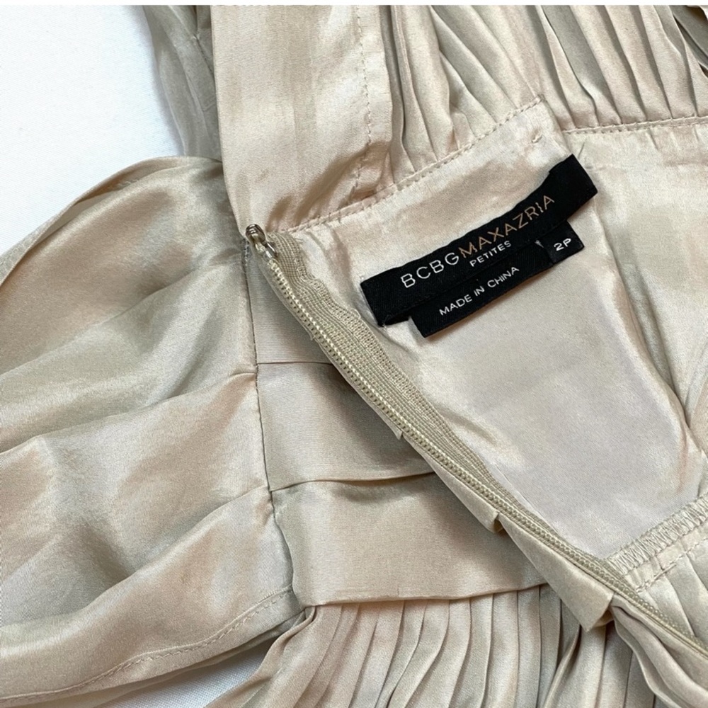 BCBGMaxAzria 100% Silk Color-block Pleated Fit & Flare Cocktail Dress - Picture 6 of 10